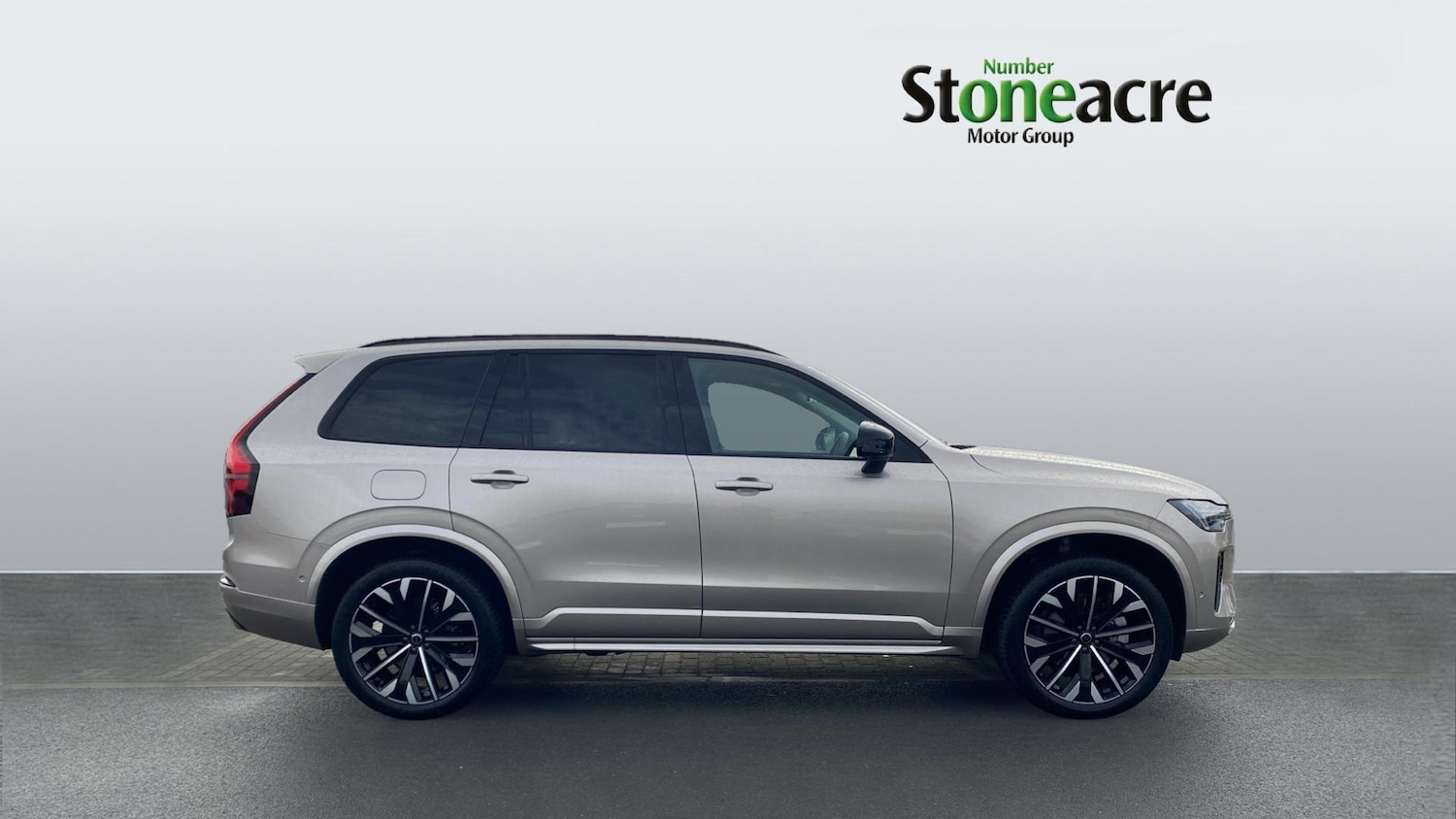 Used Volvo XC90 2025 for sale - 76371480: Photo 3