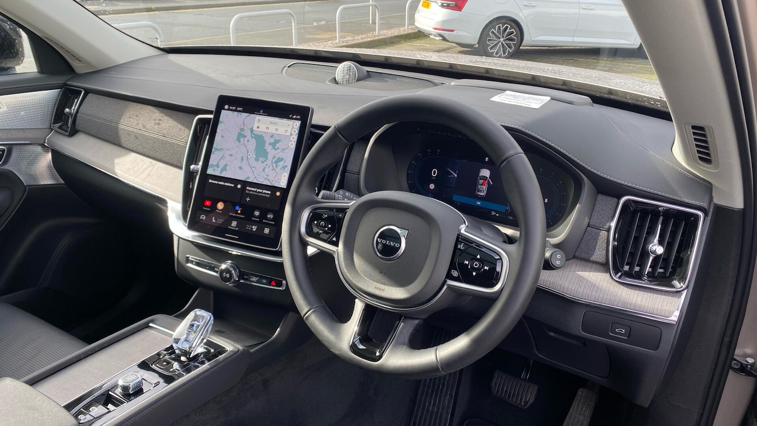 Used Volvo XC90 2025 for sale - 76371480: Photo 4