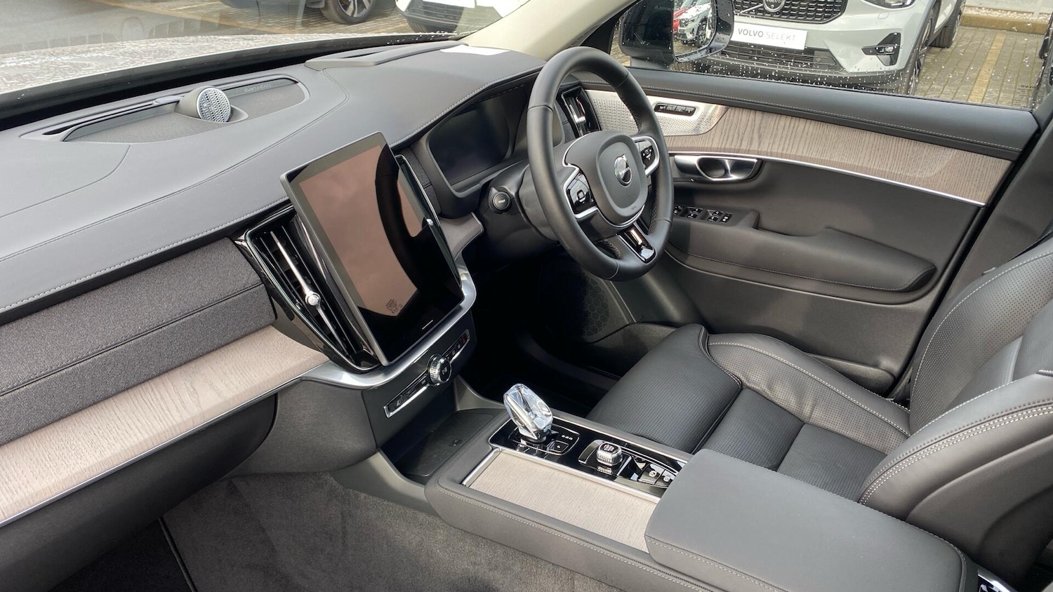 Used Volvo XC90 2025 for sale - 76371480: Photo 40