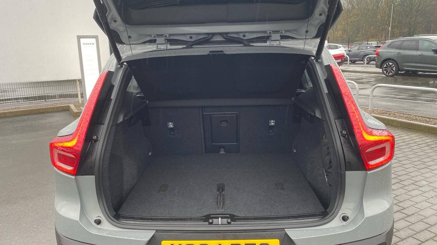 Used Volvo XC40 2024 for sale - 76855861: Photo 36