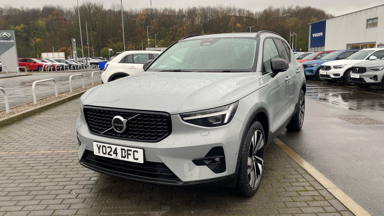 Used Volvo XC40 2024 for sale - 76855861: Photo 4