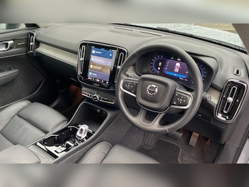 Used Volvo XC40 2024 for sale - 76855861: Photo