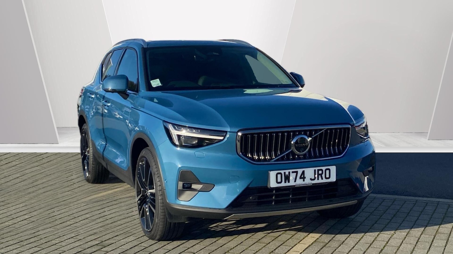 Used Volvo XC40 2025 for sale - 76657058: Photo 1