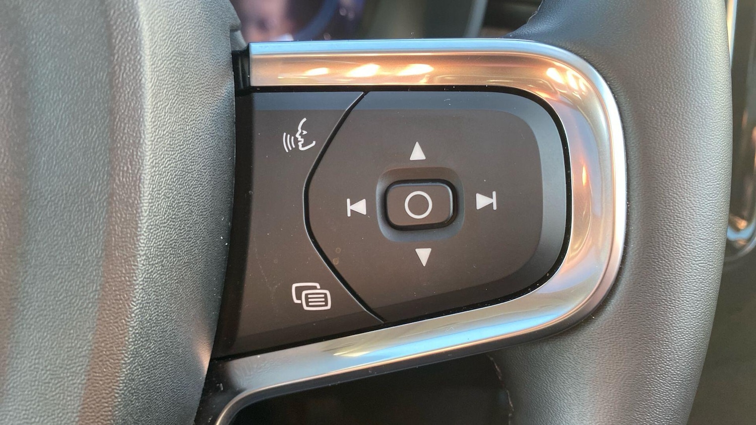 Used Volvo XC40 2025 for sale - 76657058: Photo 23