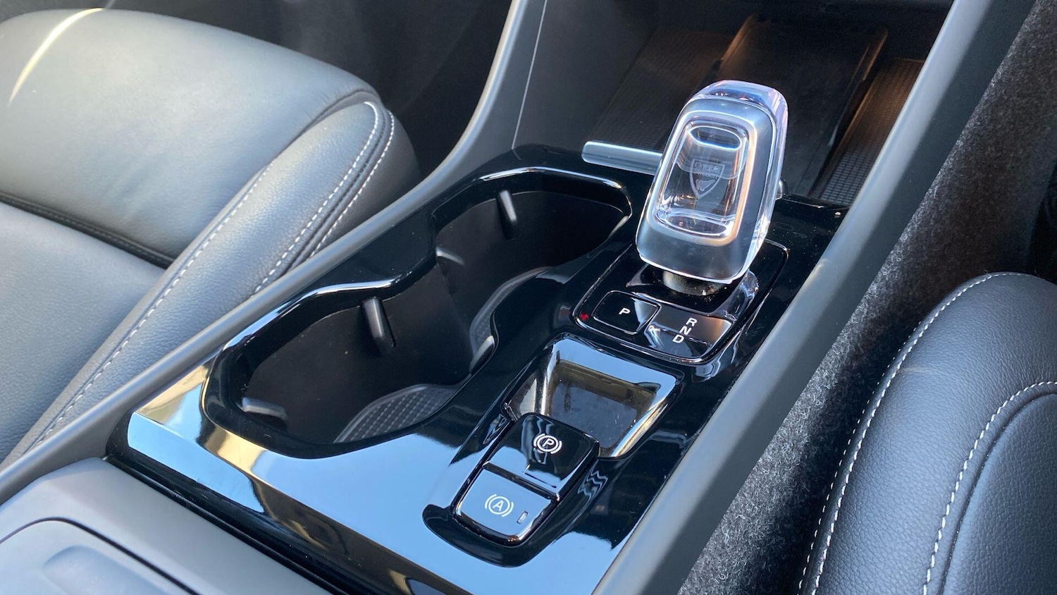 Used Volvo XC40 2025 for sale - 76657058: Photo 27