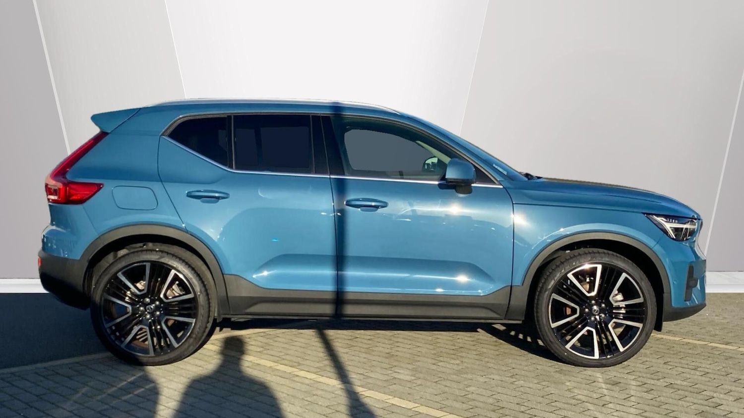 Used Volvo XC40 2025 for sale - 76657058: Photo 4