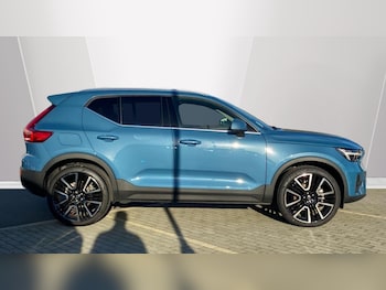 Used Volvo XC40 2025 for sale - 76657058: Photo