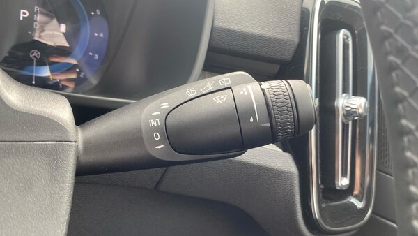 Used Volvo XC40 2024 for sale - 75269489: Photo 21