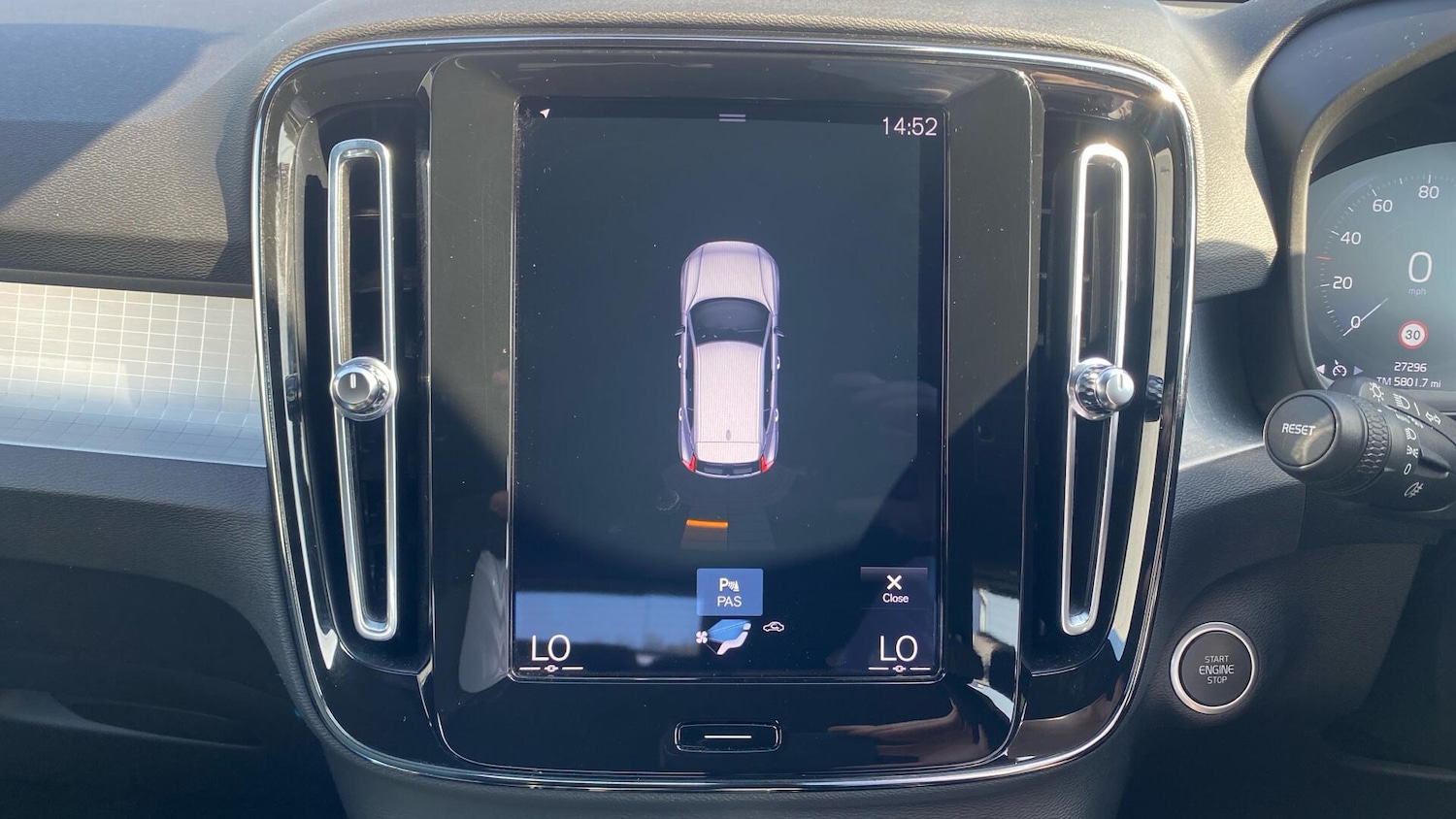 Used Volvo XC40 2021 for sale - 78204326: Photo 30