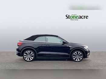 Used Volkswagen T-Roc 2022 for sale - 75578111: Photo
