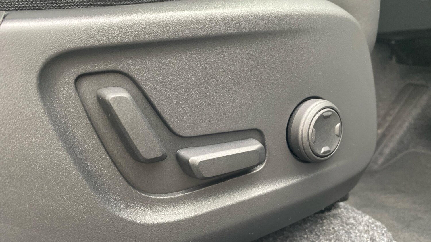 Used Volvo XC40 2026 for sale - 77898505: Photo 22