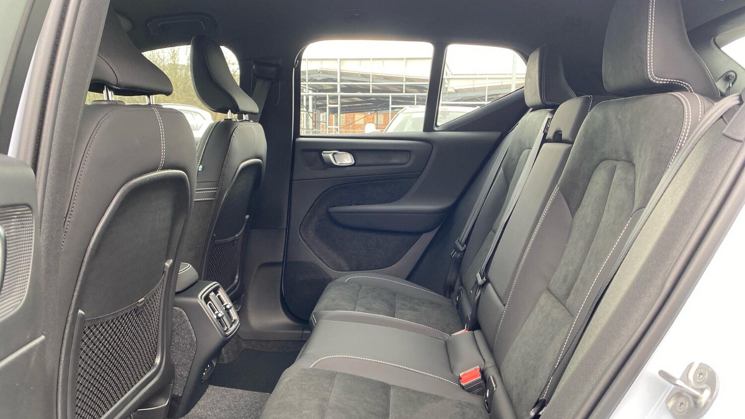 Used Volvo XC40 2026 for sale - 77898505: Photo 24