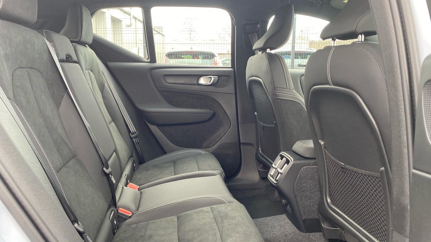 Used Volvo XC40 2026 for sale - 77898505: Photo 6