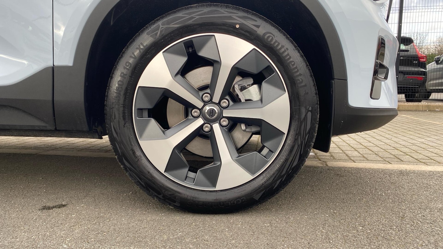 Used Volvo XC40 2026 for sale - 77898505: Photo 9