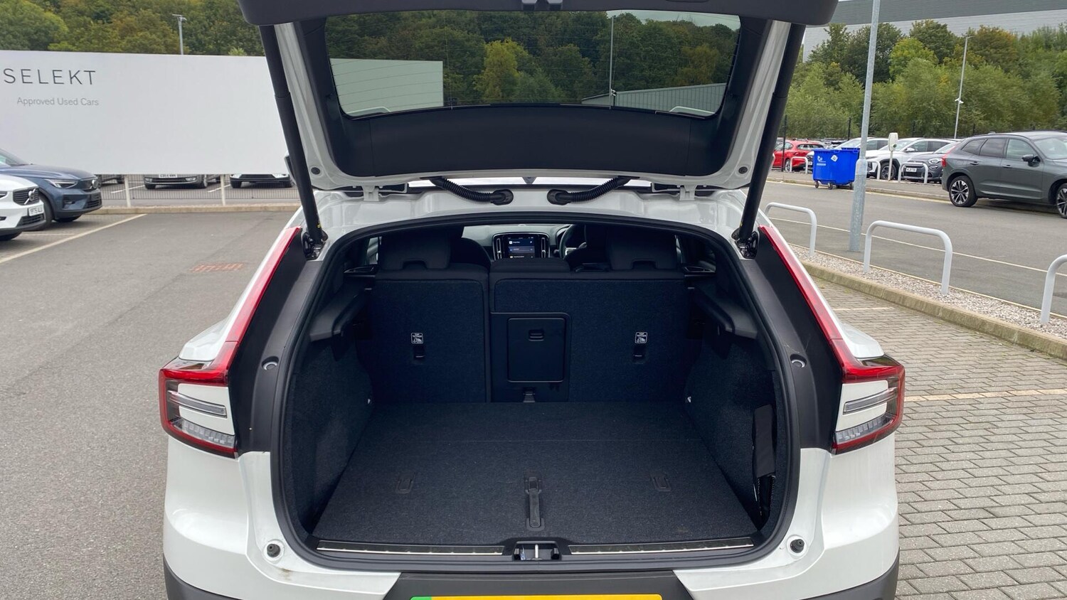 Used Volvo C40 2025 for sale - 75387312: Photo 13