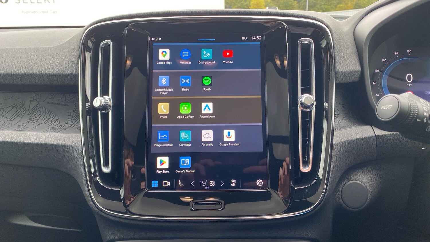 Used Volvo C40 2025 for sale - 75387312: Photo 17