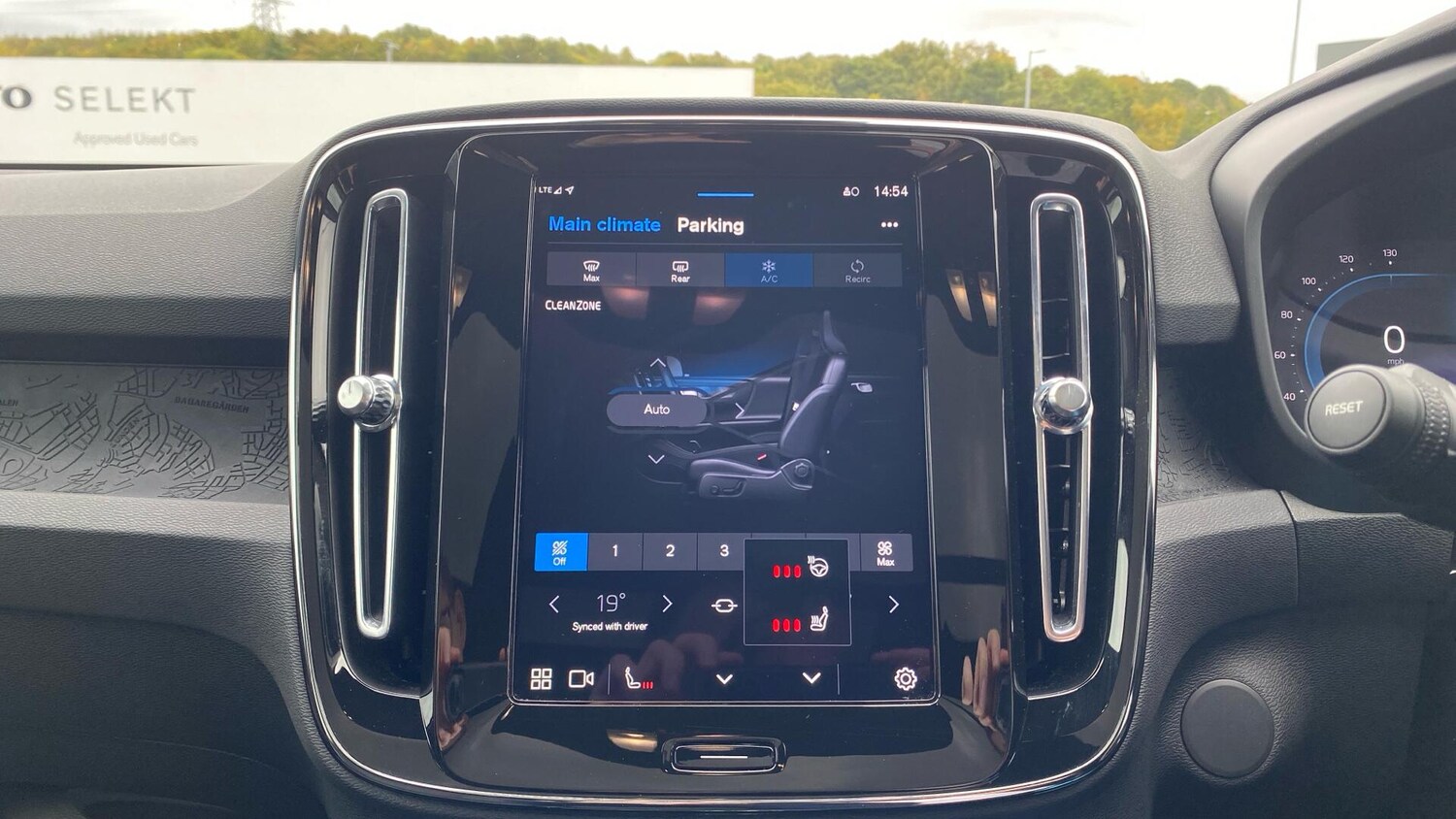 Used Volvo C40 2025 for sale - 75387312: Photo 23