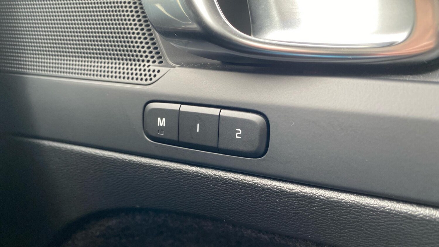 Used Volvo C40 2025 for sale - 75387312: Photo 25