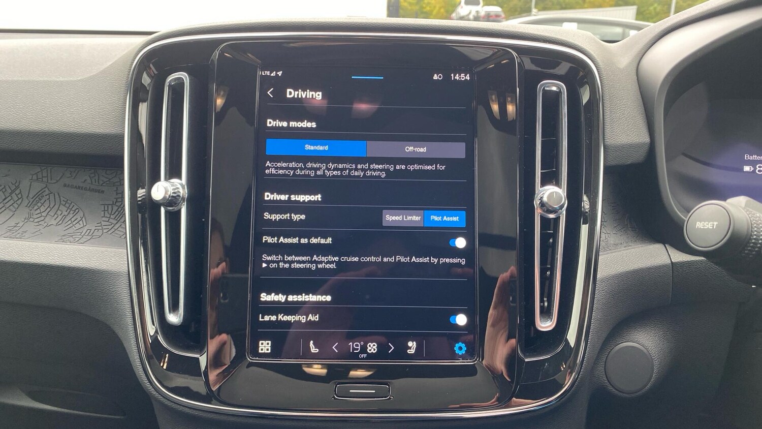 Used Volvo C40 2025 for sale - 75387312: Photo 40