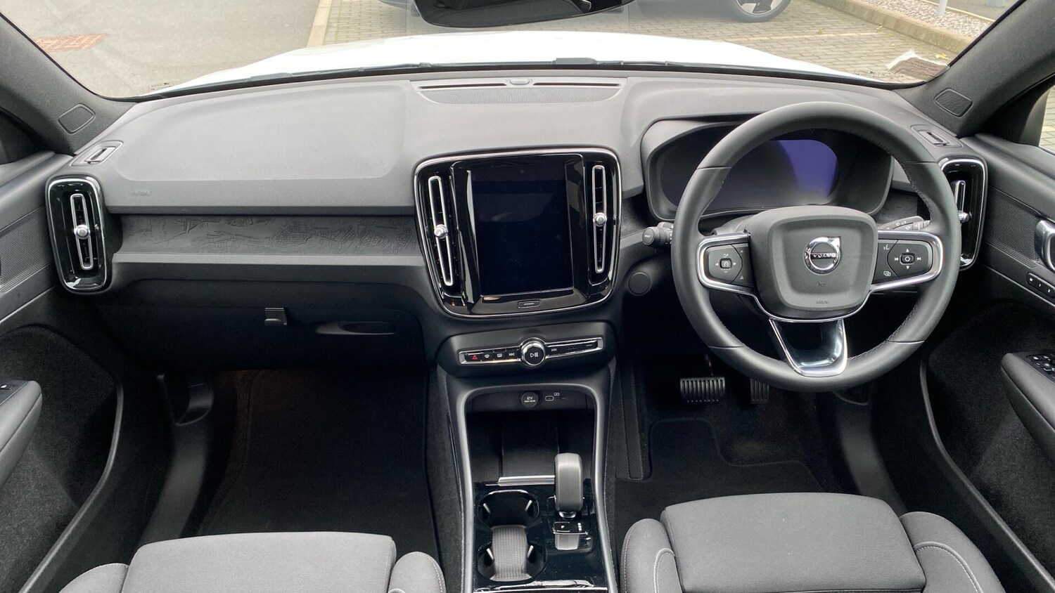 Used Volvo C40 2025 for sale - 75387312: Photo 5