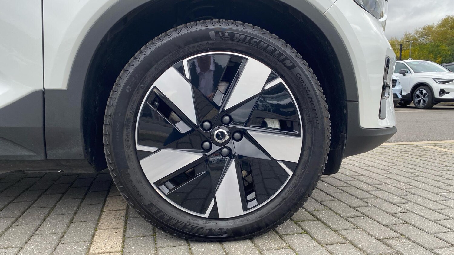 Used Volvo C40 2025 for sale - 75387312: Photo 9