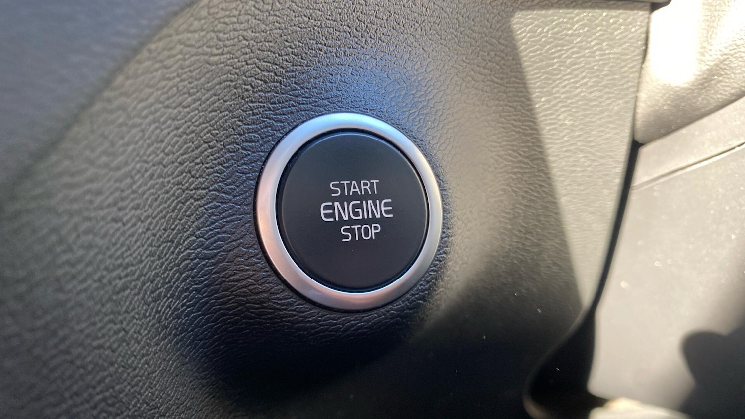 Used Volvo XC40 2020 for sale - 76099345: Photo 28