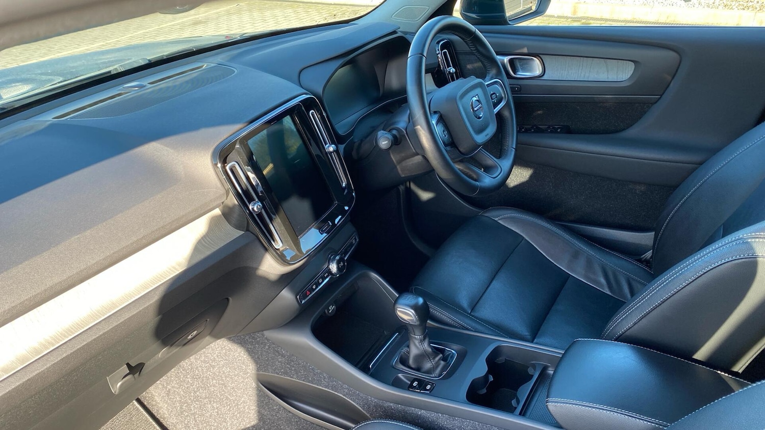 Used Volvo XC40 2020 for sale - 76099345: Photo 38