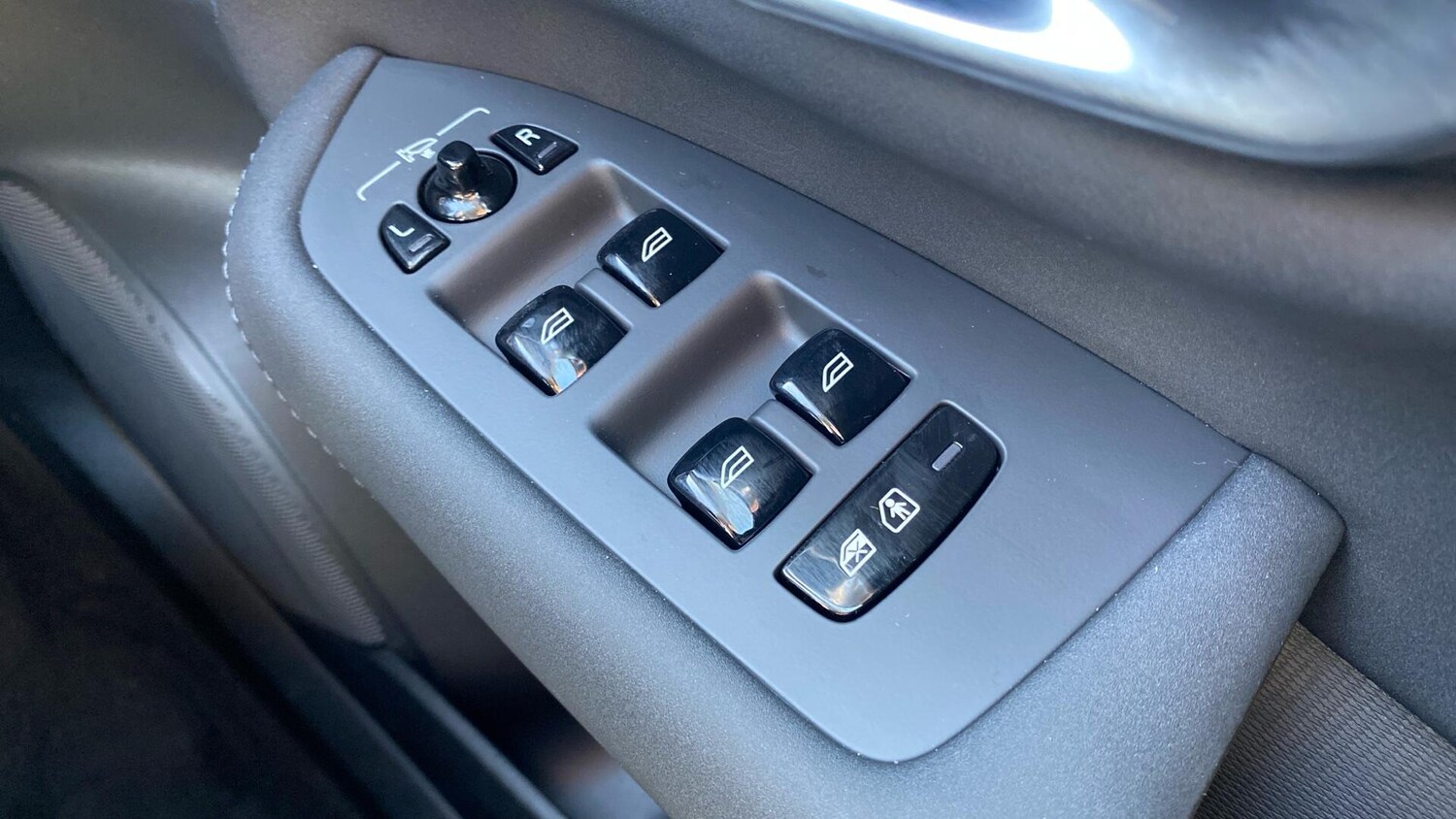 Used Volvo XC90 for sale - 77769292: Photo 24