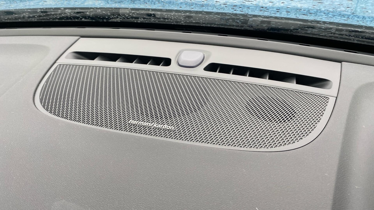 Used Volvo XC40 2022 for sale - 76855796: Photo 25