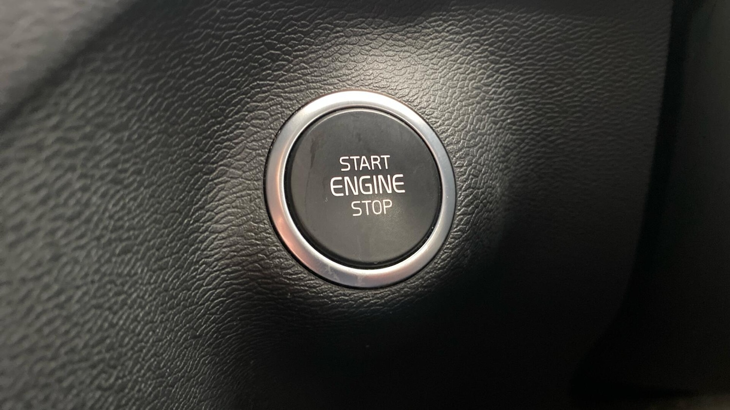 Used Volvo XC40 2022 for sale - 76855796: Photo 27