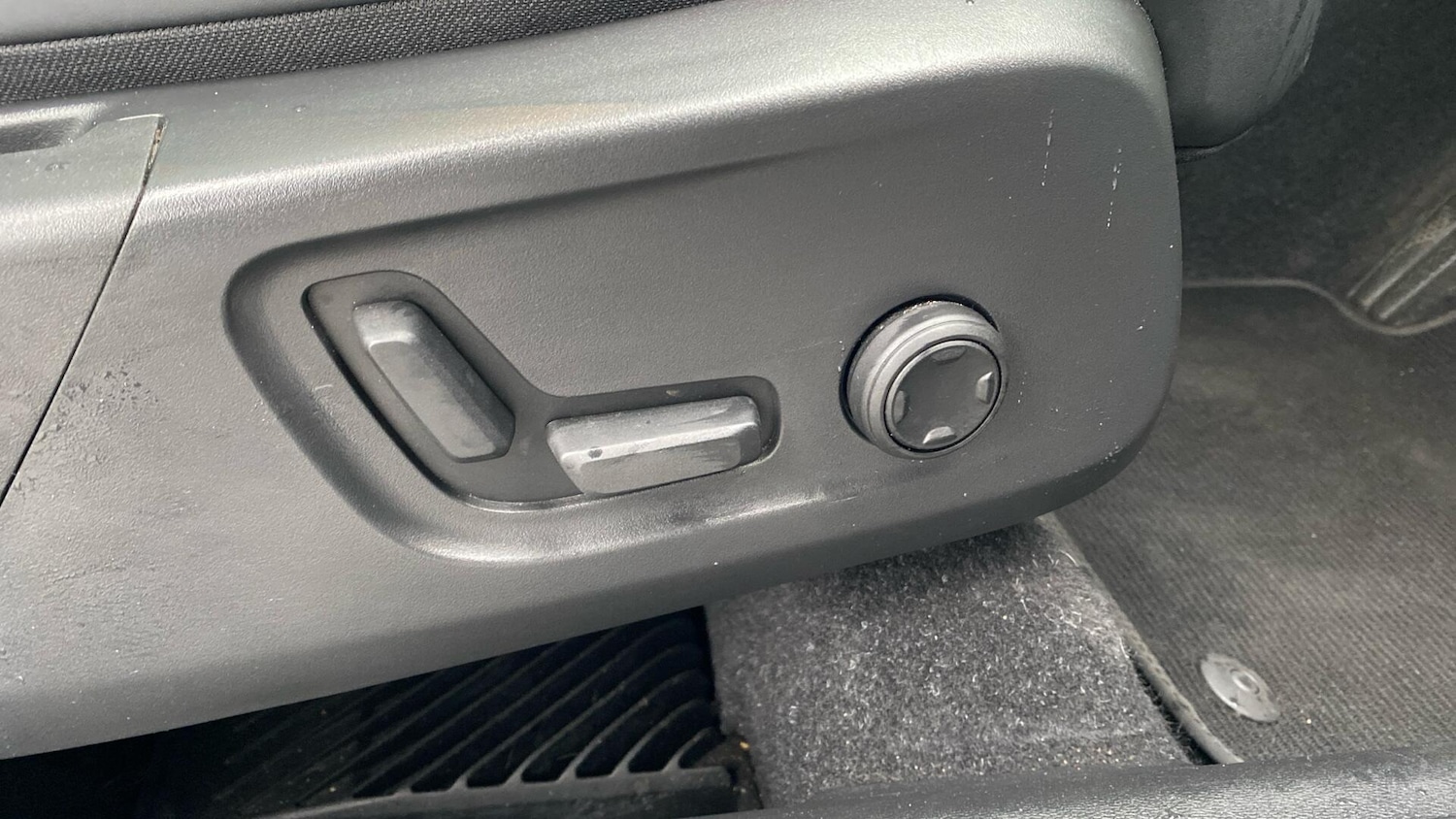 Used Volvo XC40 2022 for sale - 76855796: Photo 30