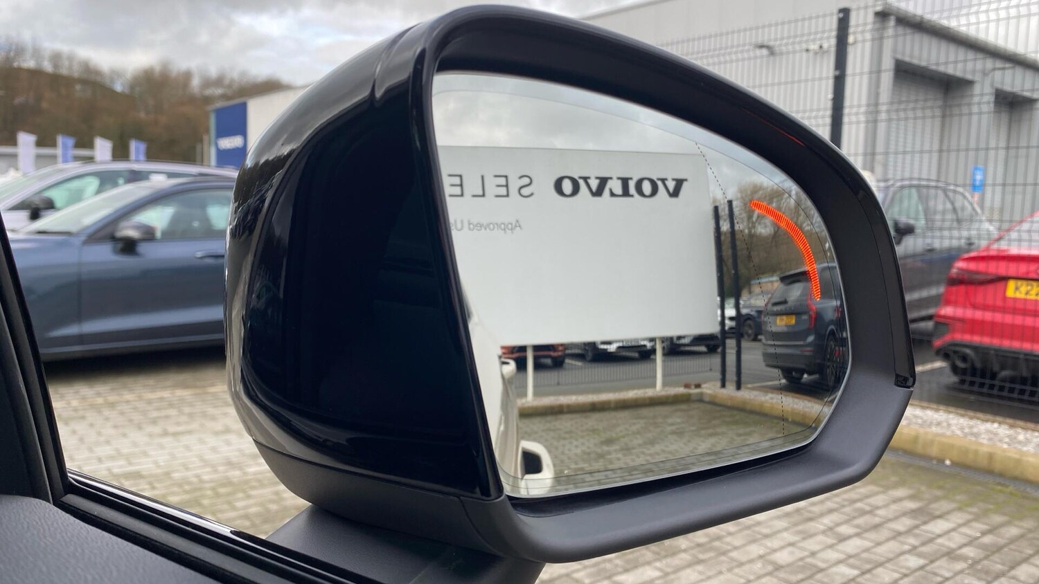 Used Volvo XC40 2025 for sale - 77695690: Photo 40