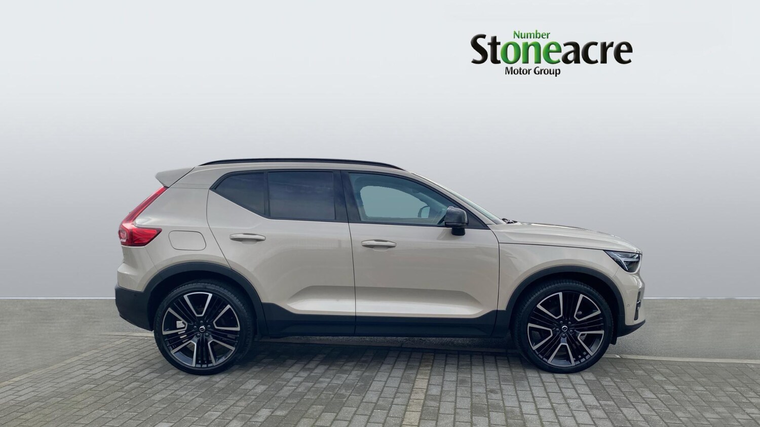 Used Volvo XC40 2025 for sale - 77695690: Photo 8