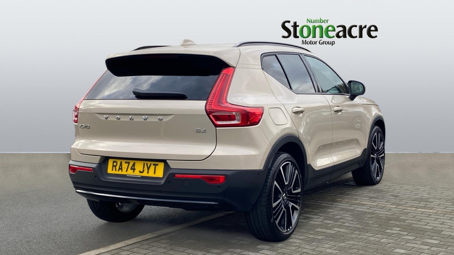 Used Volvo XC40 2025 for sale - 77695690: Photo 9