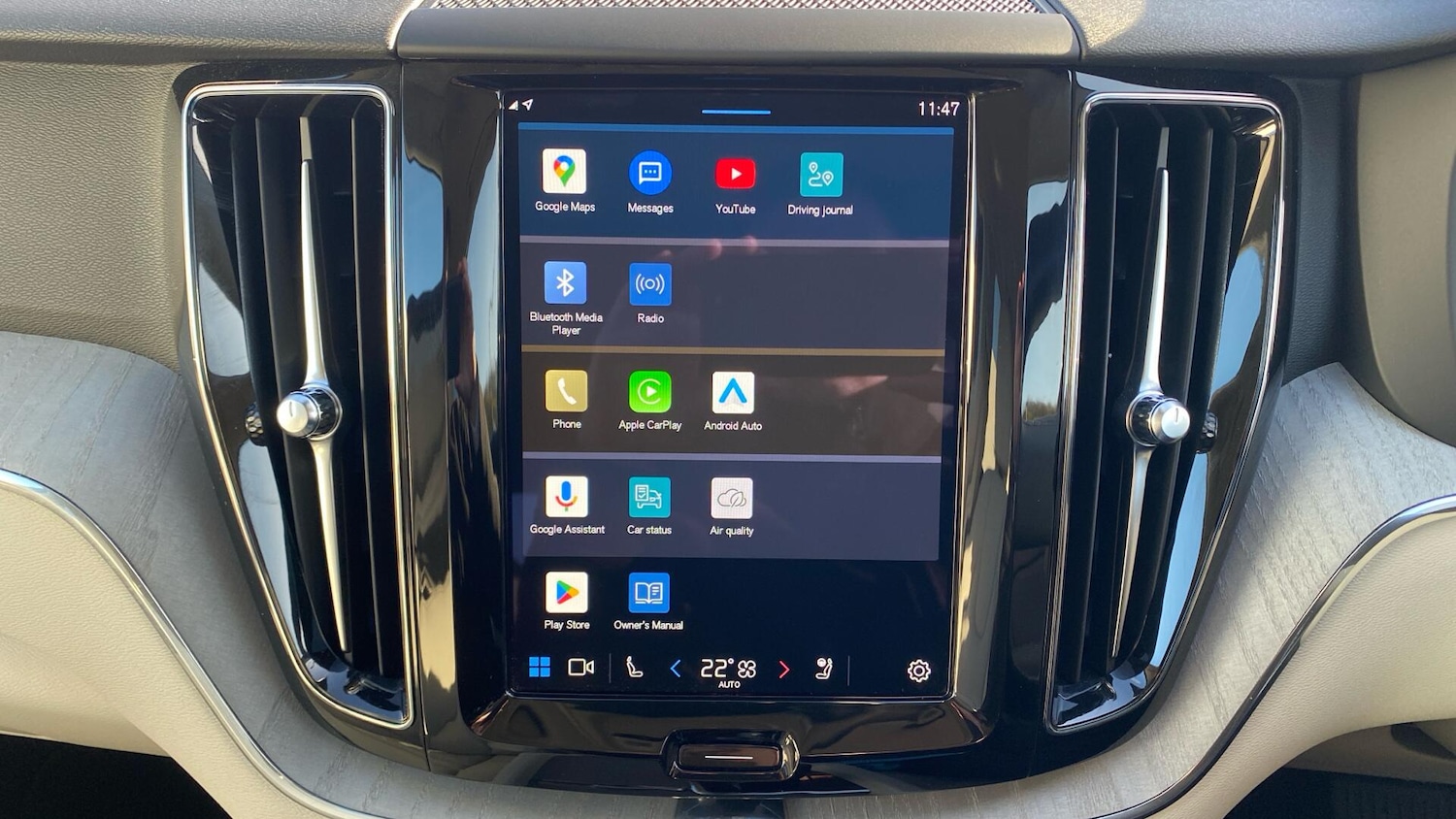 Used Volvo XC60 2023 for sale - 76613100: Photo 15