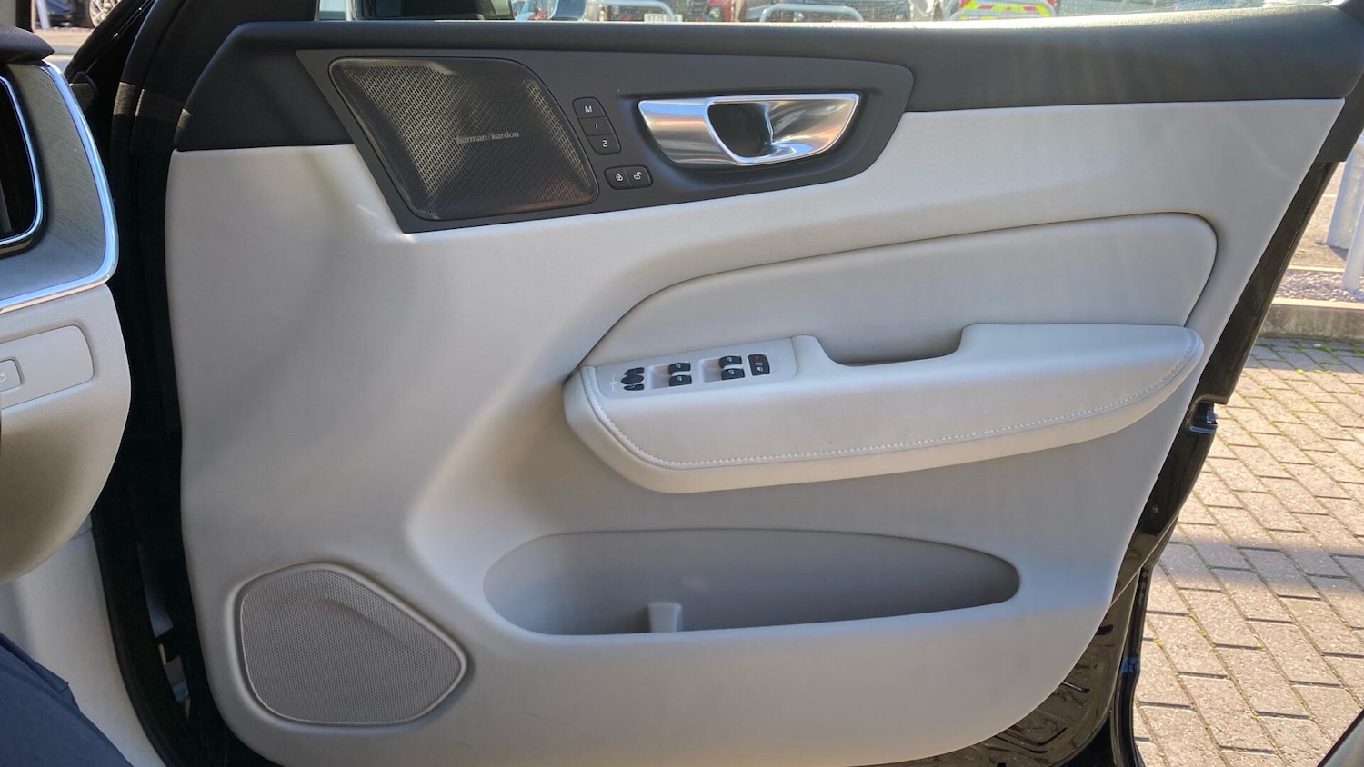 Used Volvo XC60 2023 for sale - 76613100: Photo 29