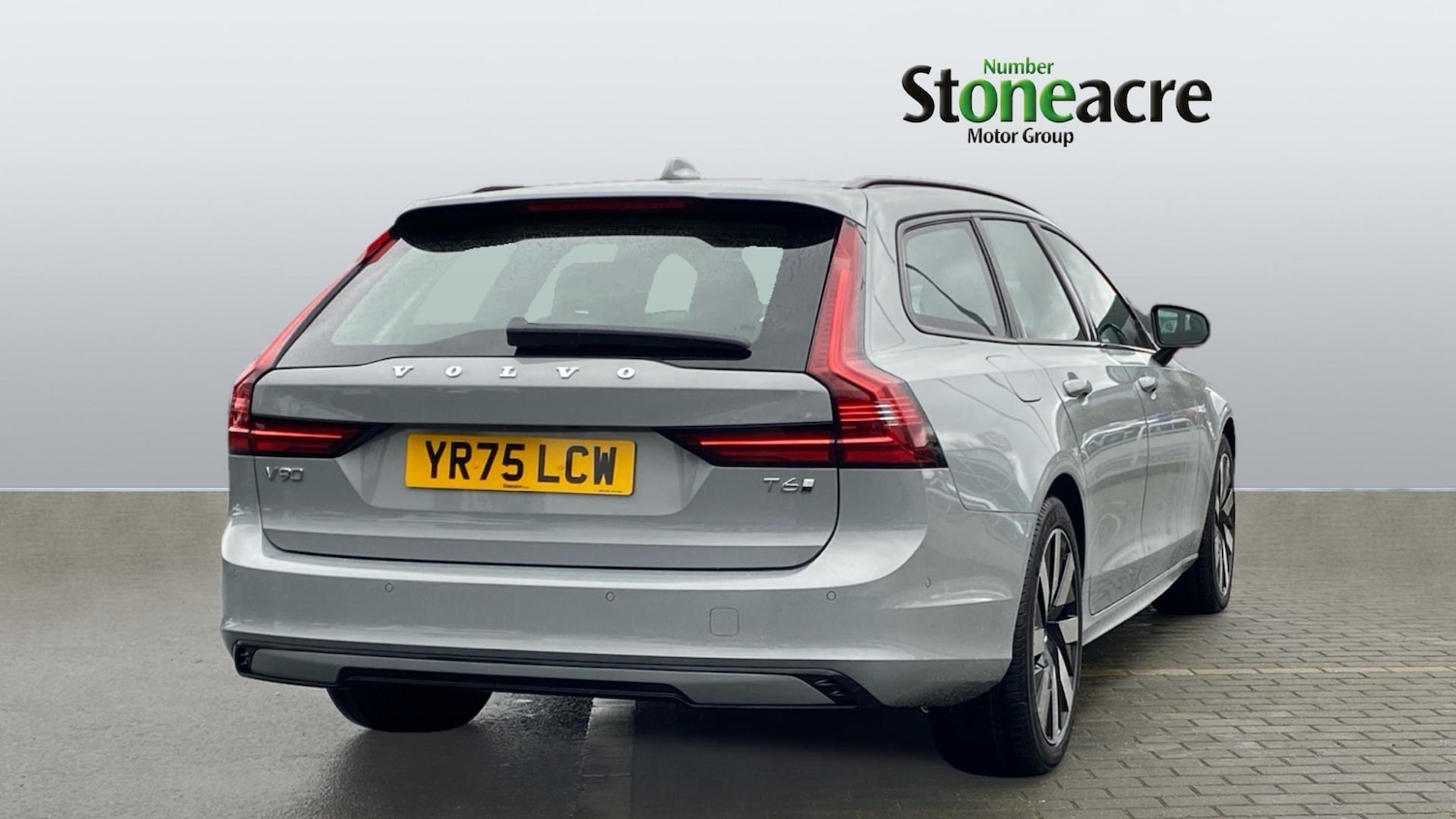 Used Volvo V90 2025 for sale - 76801937: Photo 2
