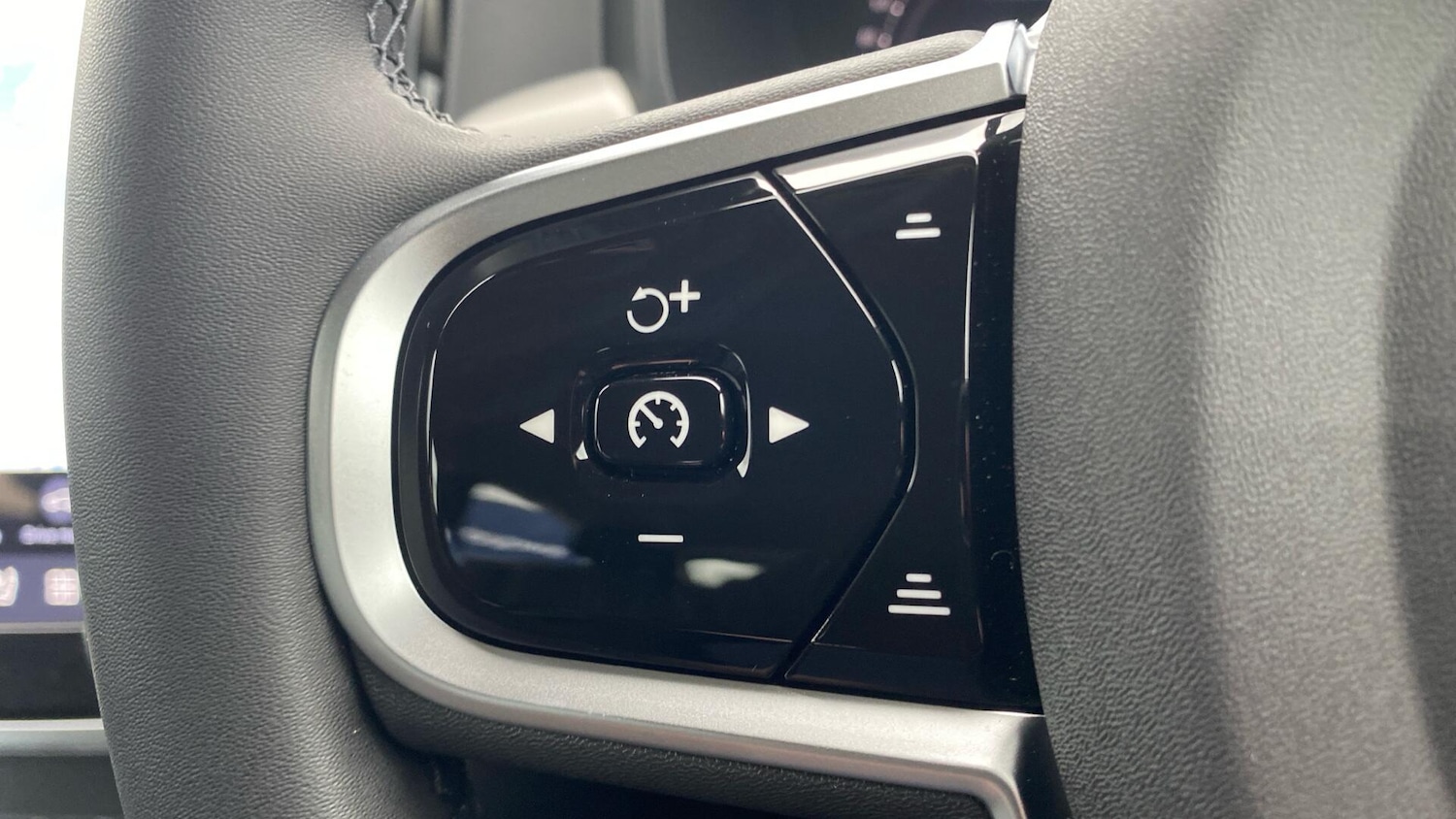 Used Volvo V90 2025 for sale - 76801937: Photo 22