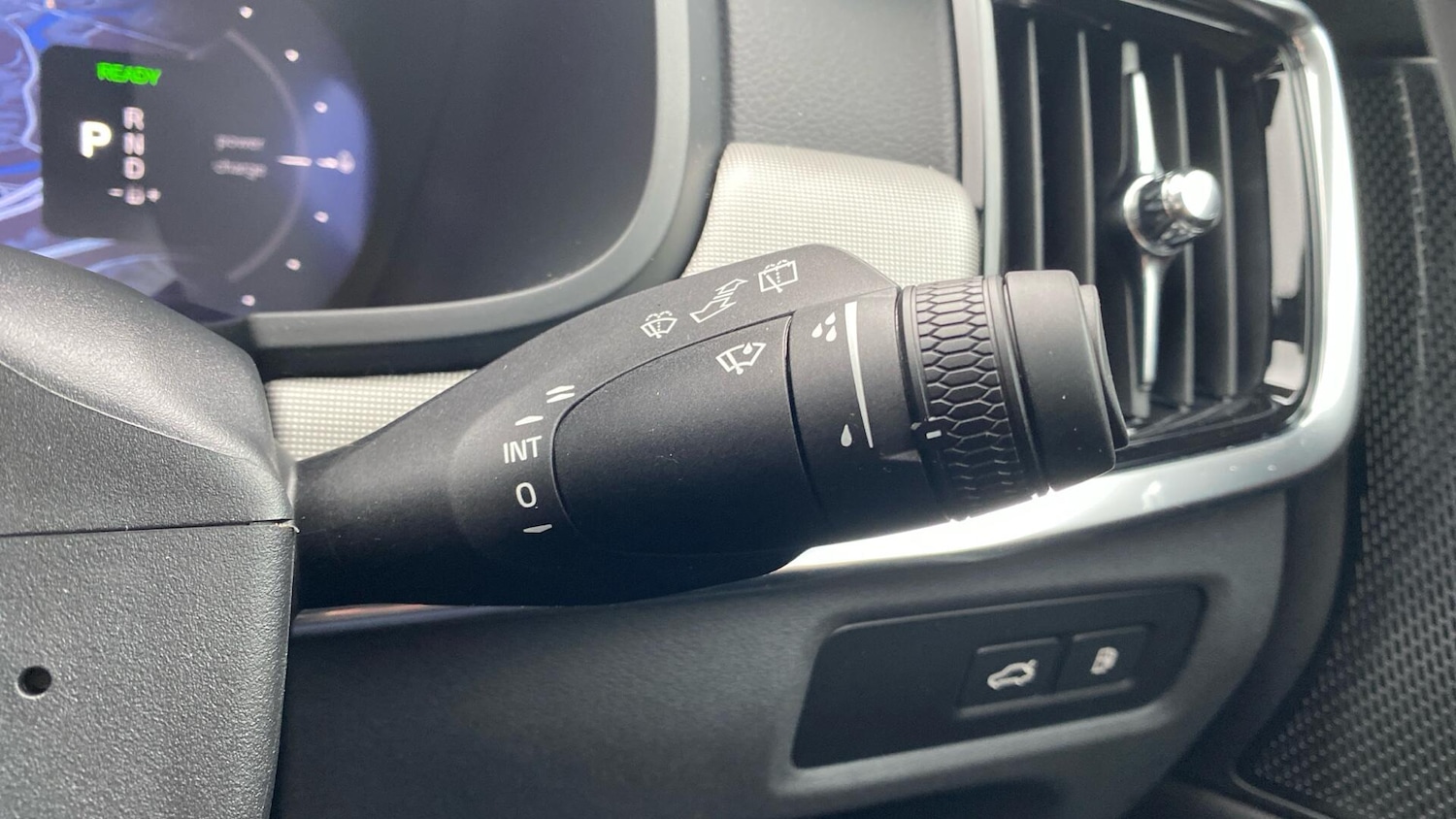 Used Volvo V90 2025 for sale - 76801937: Photo 24