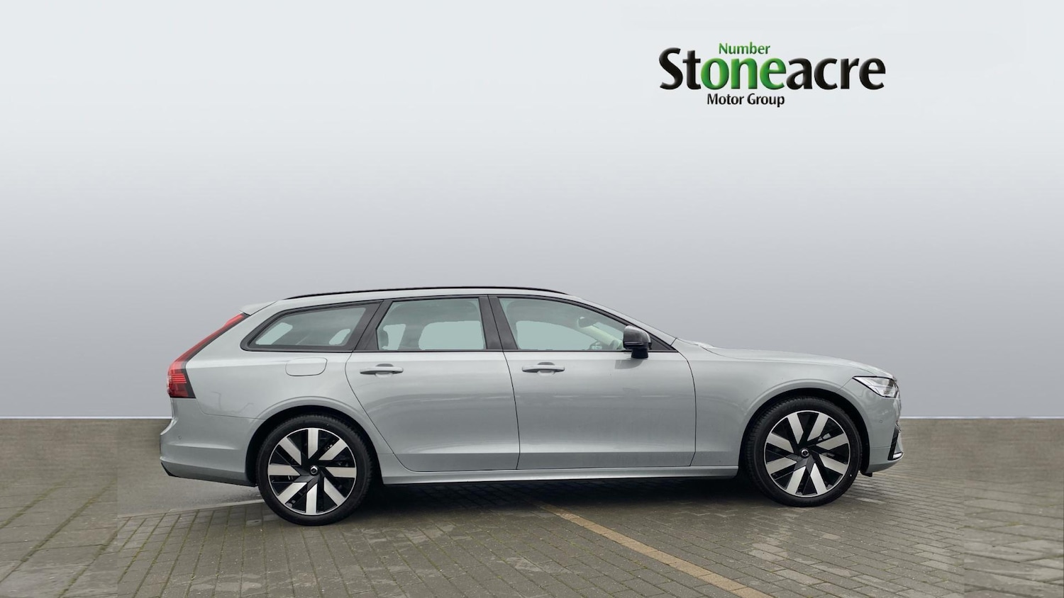Used Volvo V90 2025 for sale - 76801937: Photo 4