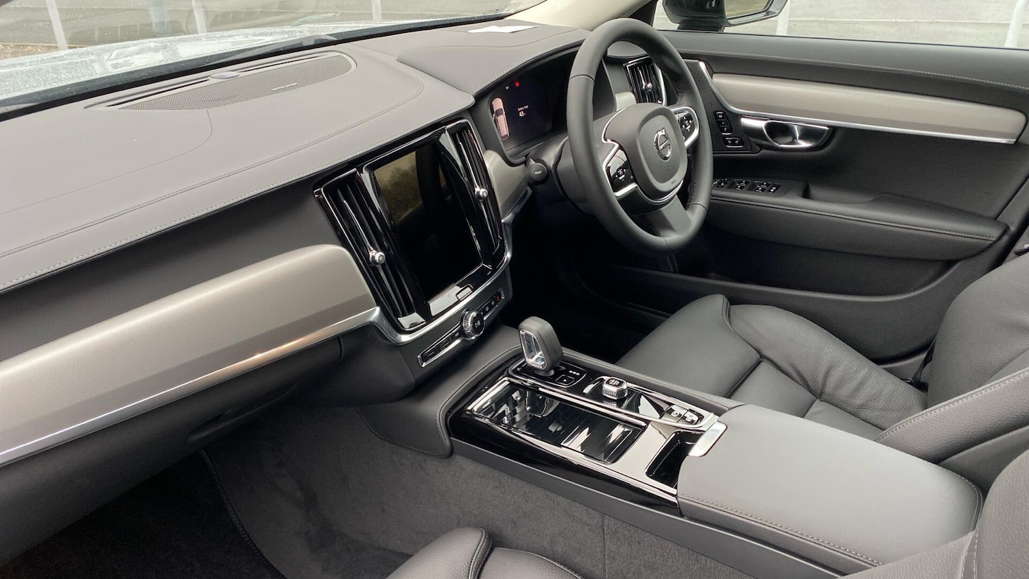 Used Volvo V90 2025 for sale - 76801937: Photo 41