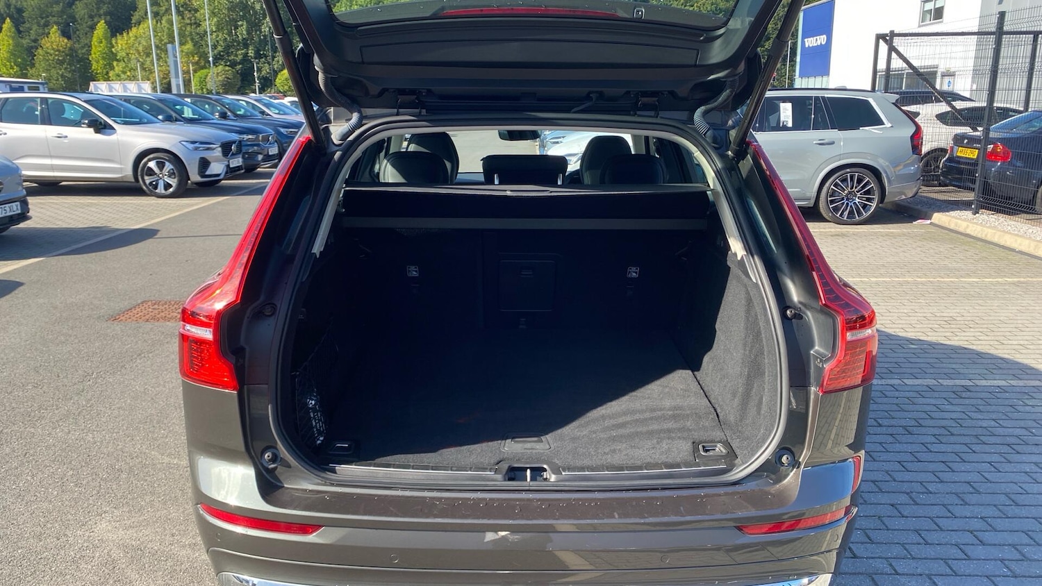Used Volvo XC60 2022 for sale - 76099505: Photo 14