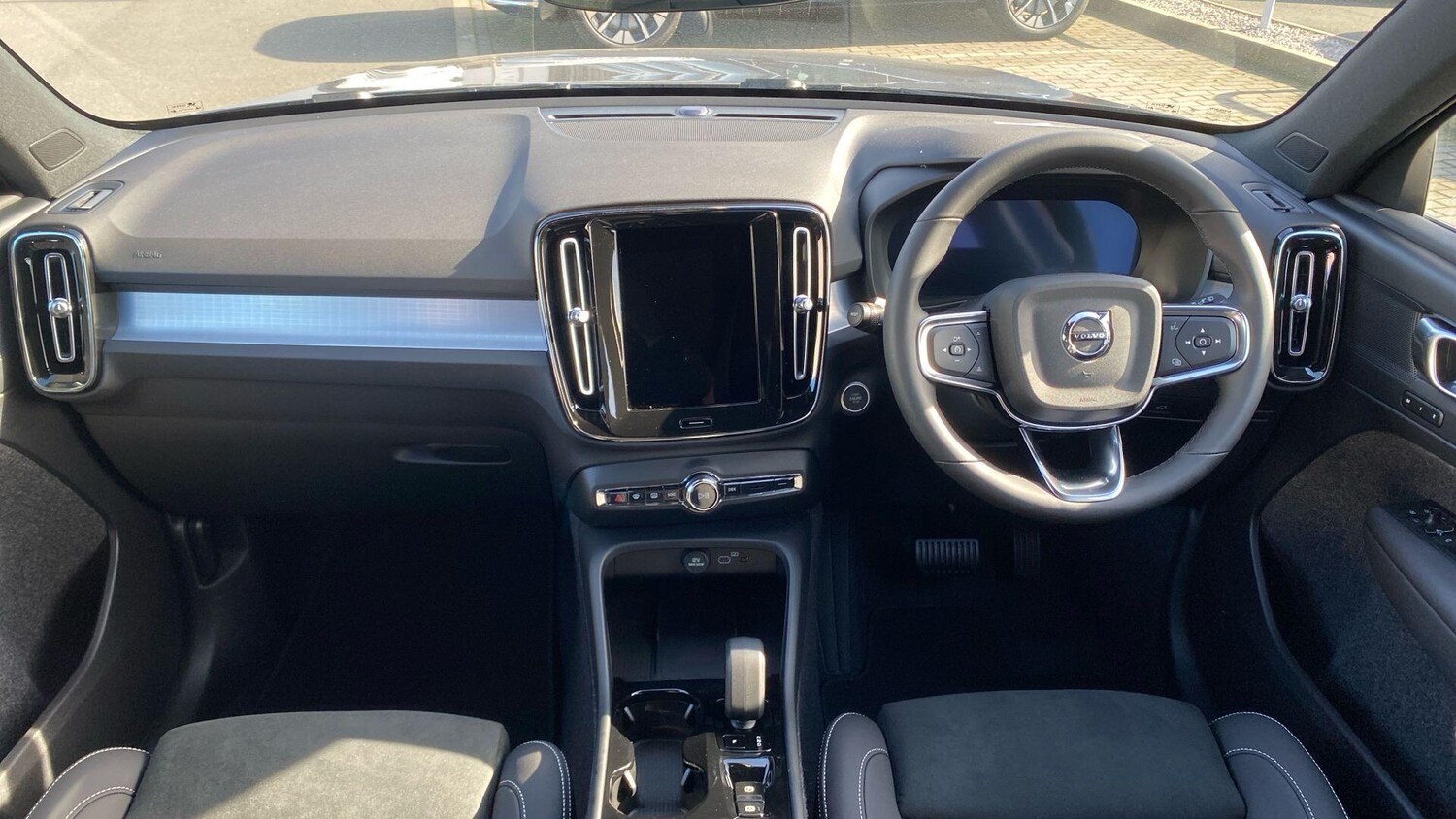 Used Volvo XC40 for sale - 77752944: Photo 11