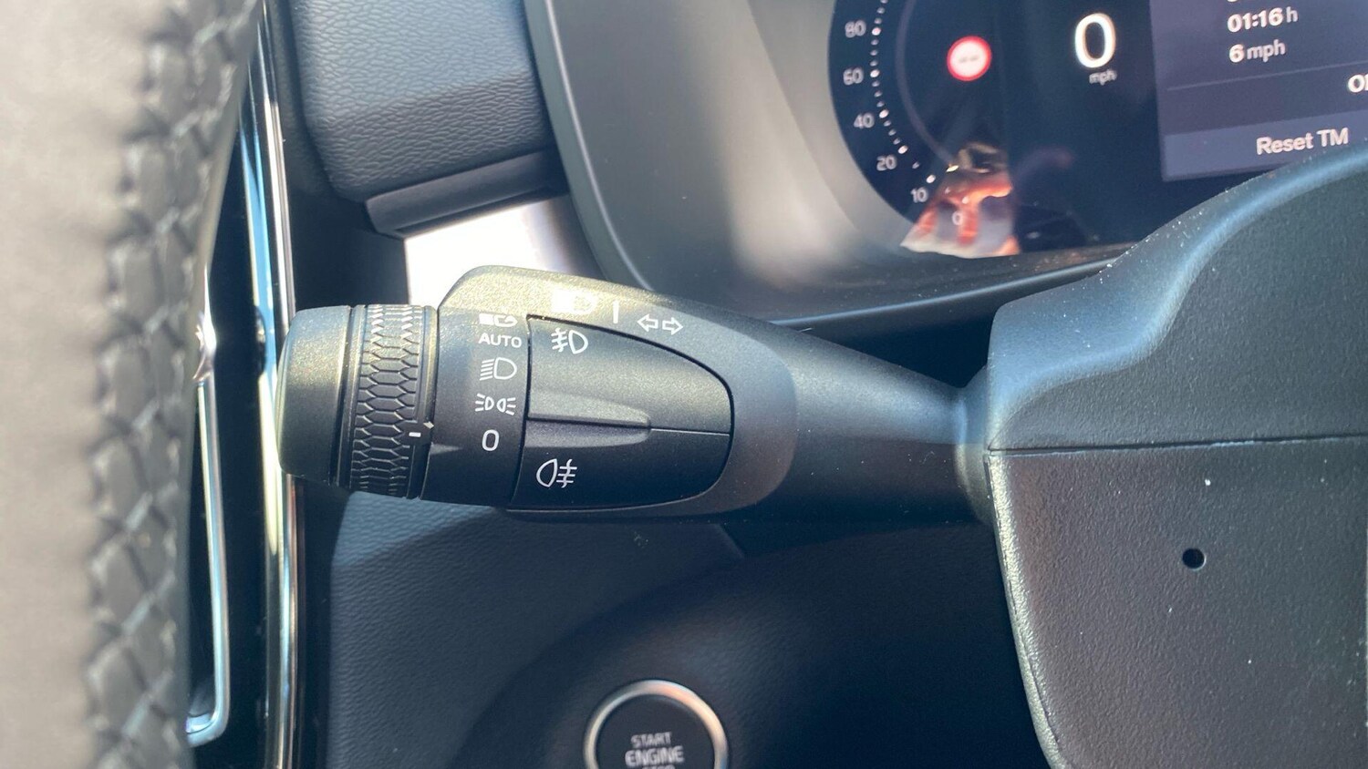 Used Volvo XC40 for sale - 77752944: Photo 19