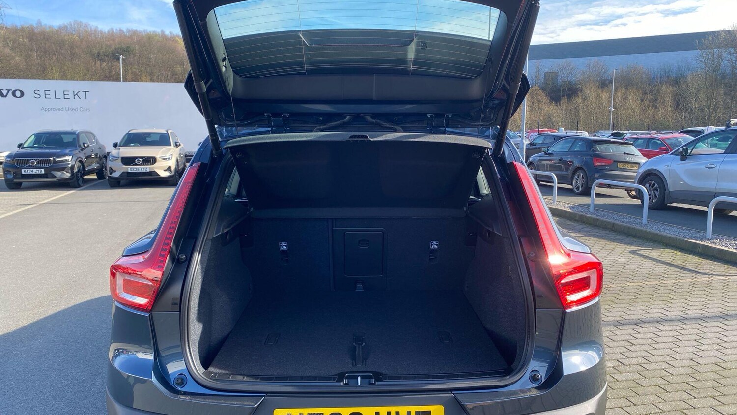 Used Volvo XC40 for sale - 77752944: Photo 26