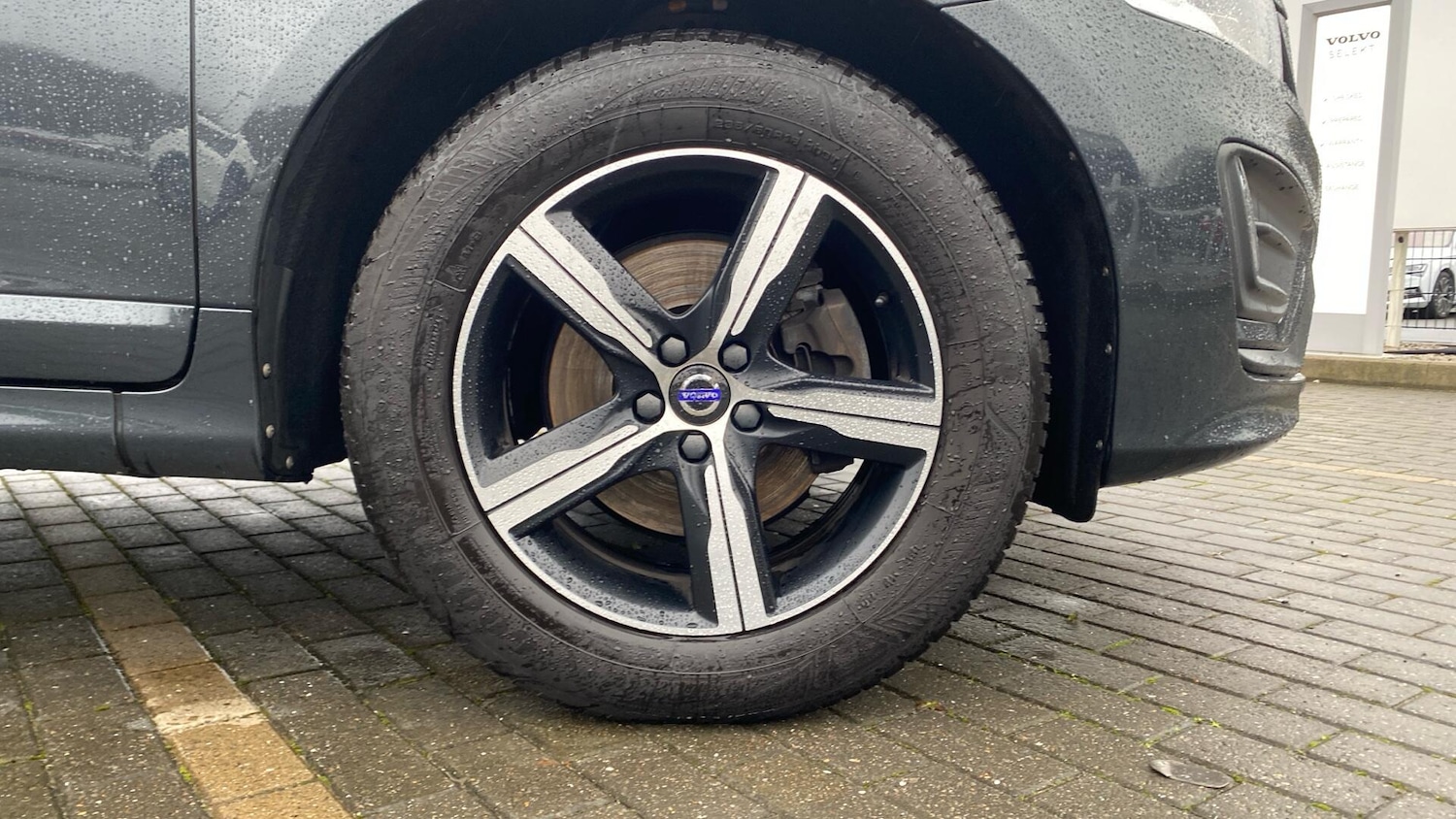 Used Volvo XC60 2017 for sale - 76856010: Photo 9