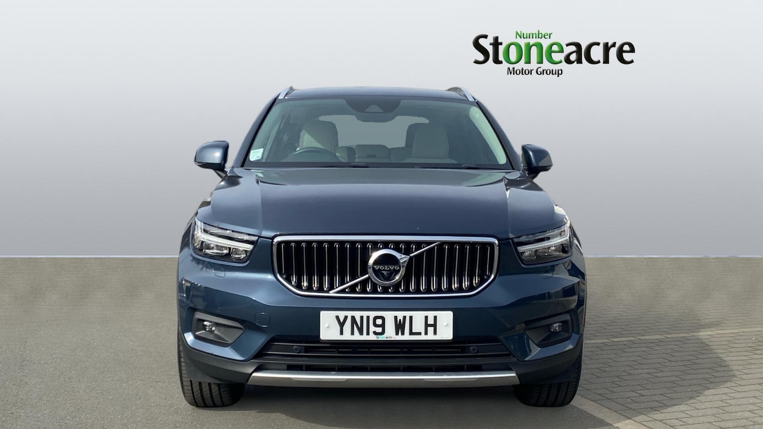 Used Volvo XC40 2019 for sale - 78007856: Photo 2
