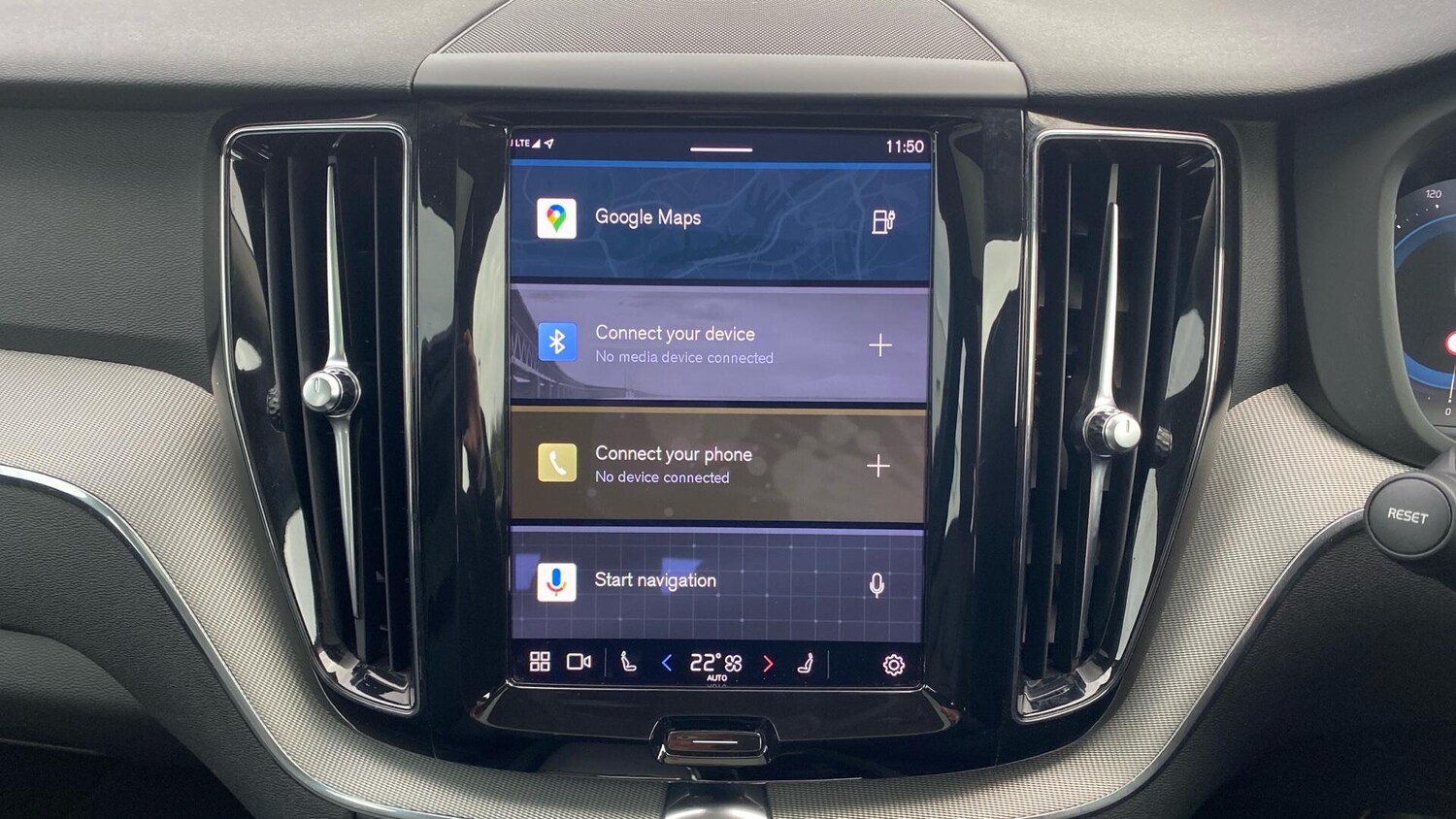 Used Volvo XC60 2023 for sale - 76752673: Photo 13