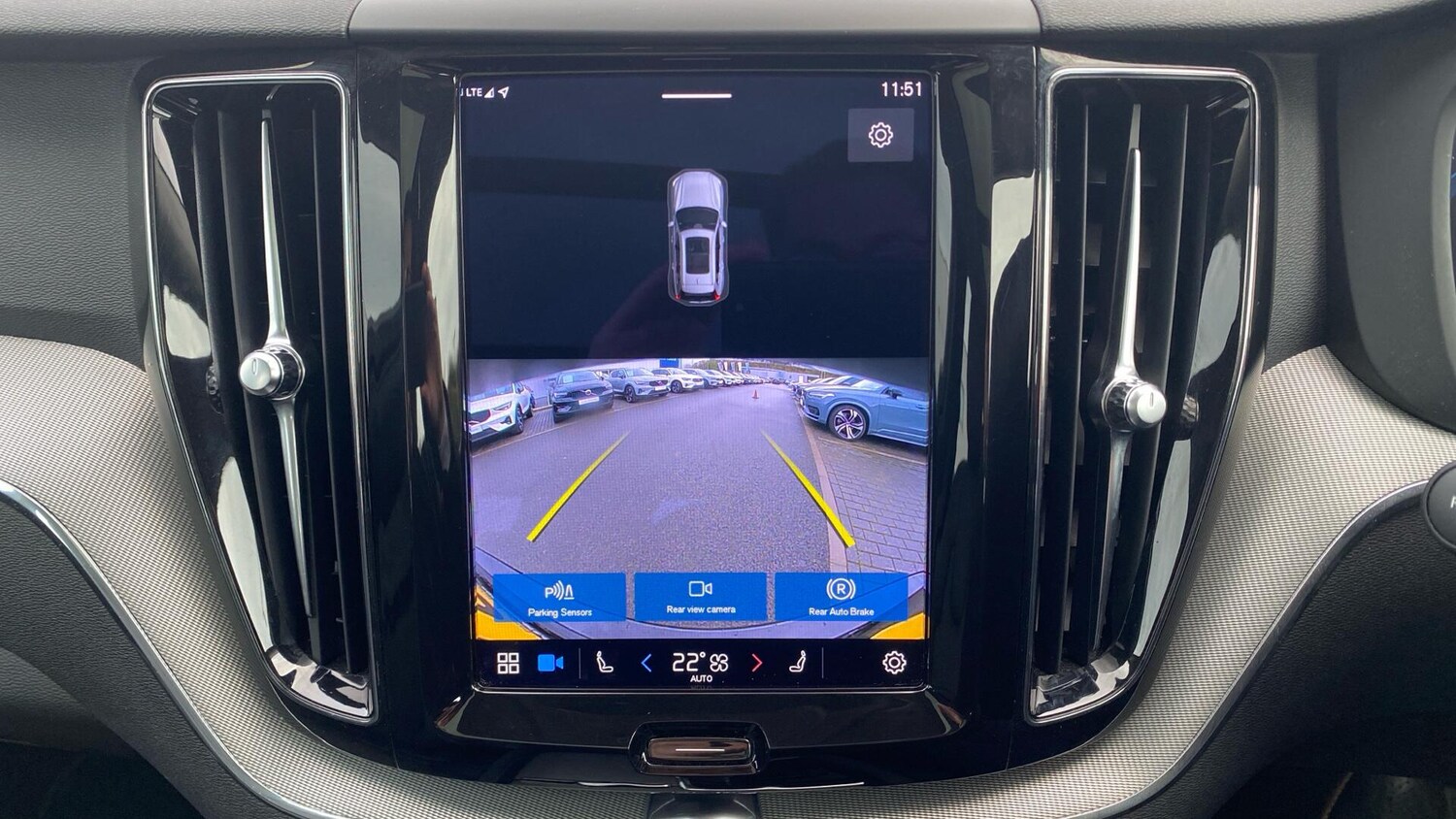 Used Volvo XC60 2023 for sale - 76752673: Photo 20