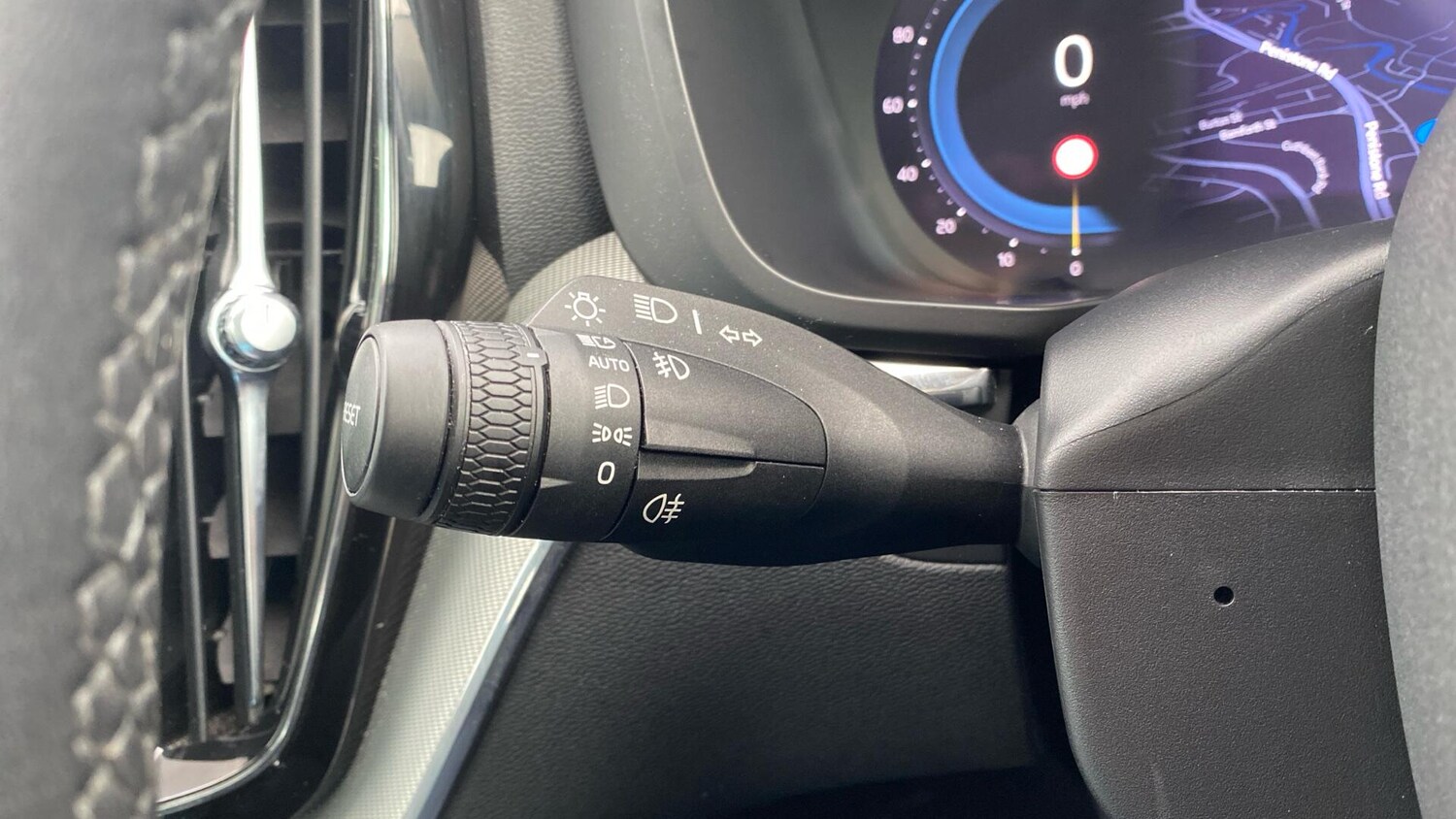 Used Volvo XC60 2023 for sale - 76752673: Photo 21